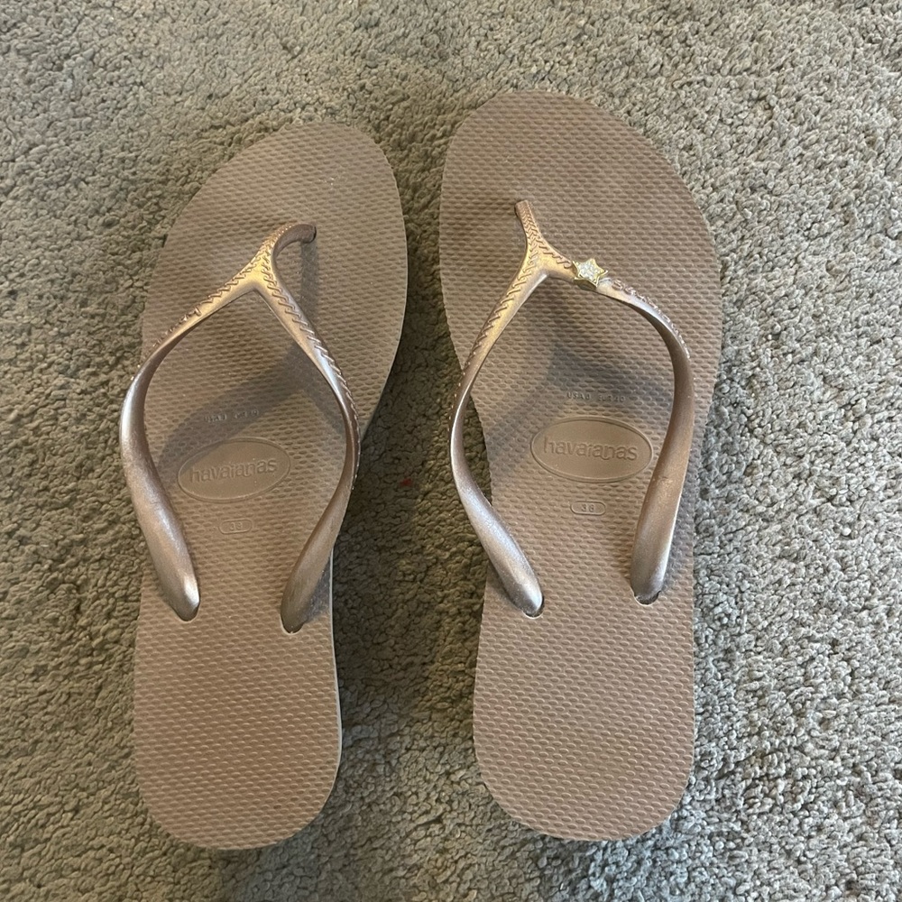 Size 38 super cute haviannas